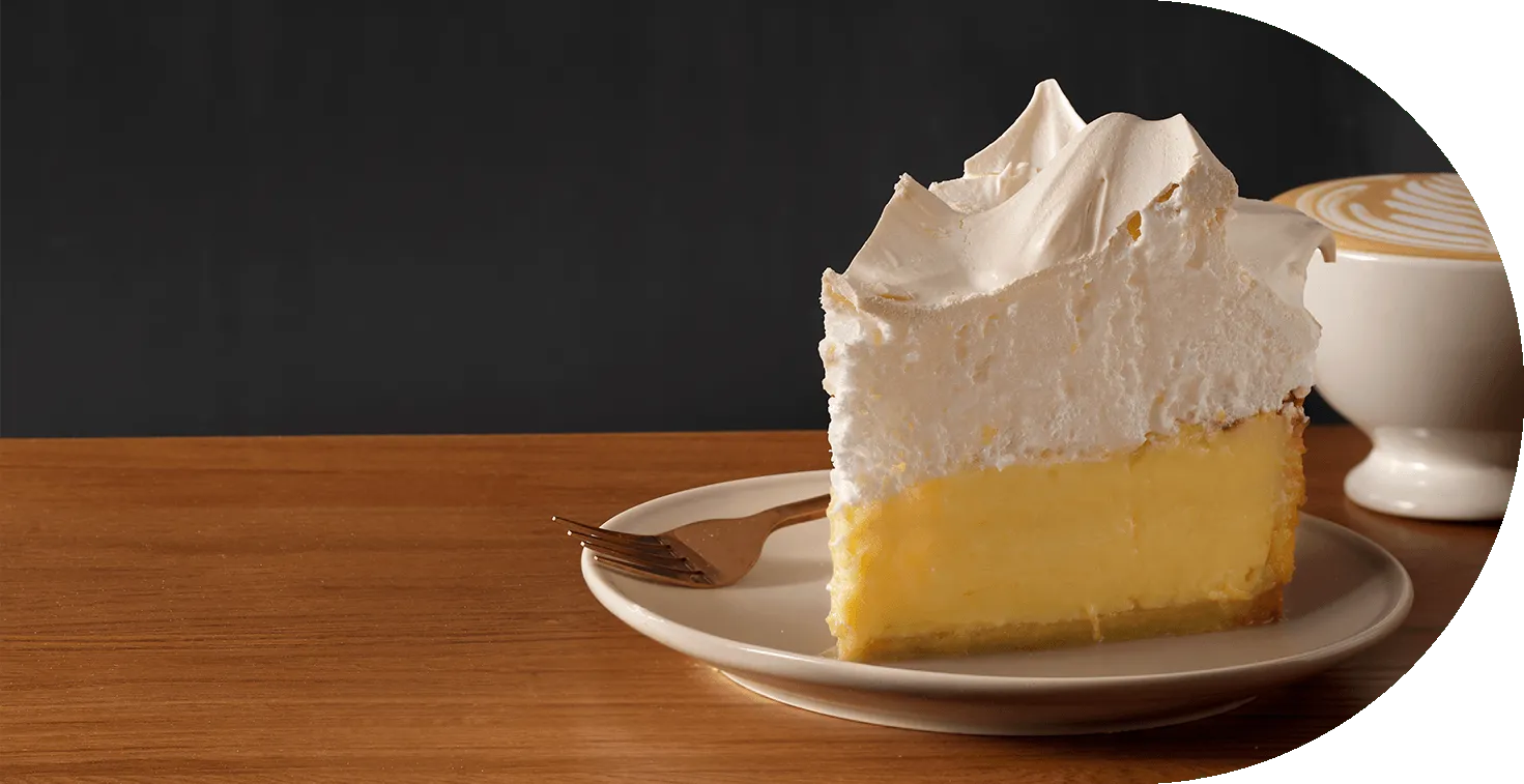 Lemon cheesecake and a cup of coffee